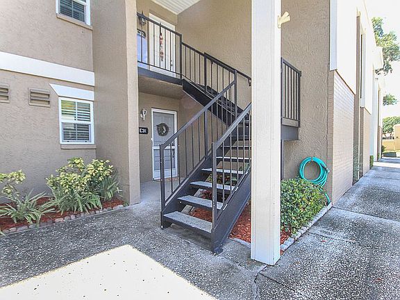2nd image of 3811 N Oak Dr Unit E31