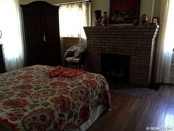 5th image of 86 Genesee St
