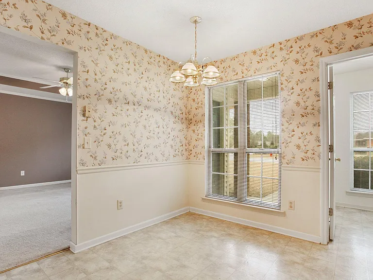 2115 Walberg Dr — Photo 22