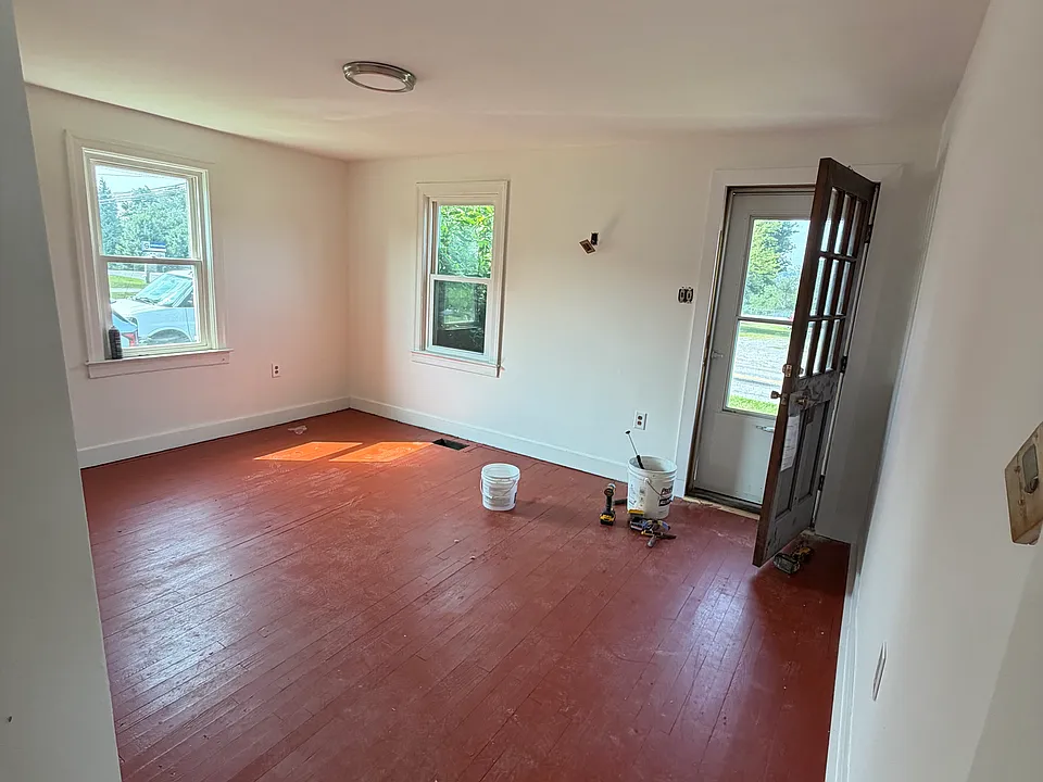 540 Mohns Hill Rd