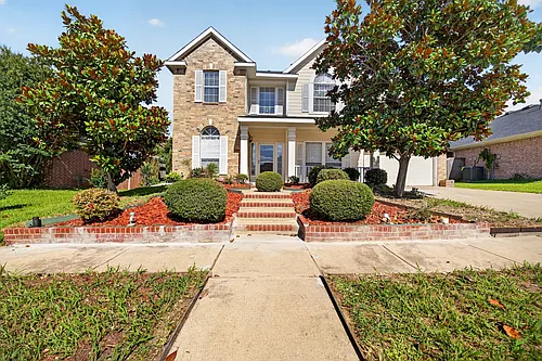 7903 Clear Fork Trl Photo 1
