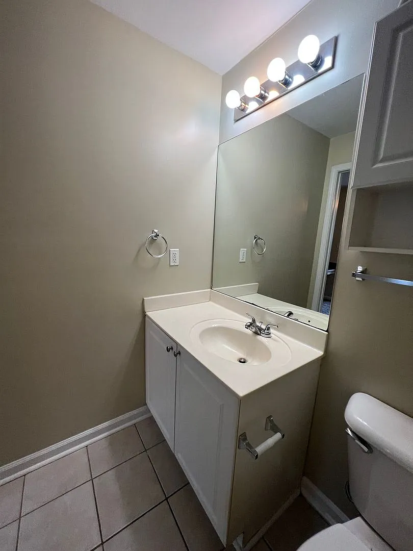 22-2211 Barrett — Photo 3