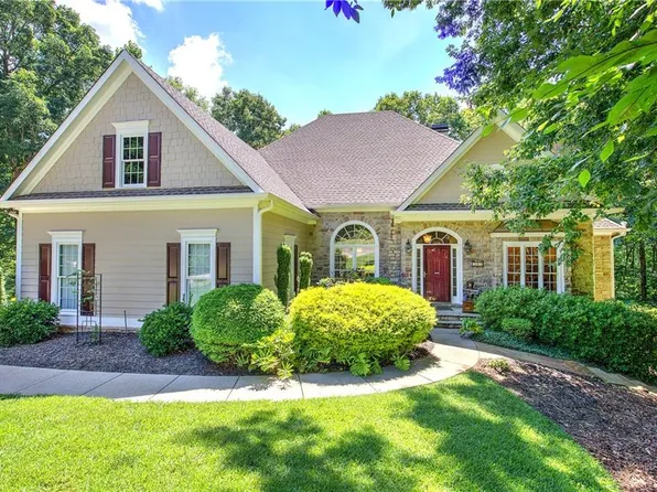 302 Waterfall Ct, Canton, GA 30115
