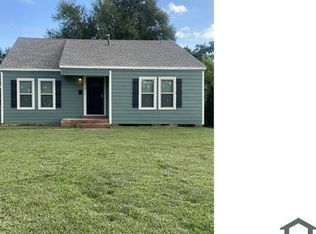 3118 14th St, Port Arthur, TX 77642