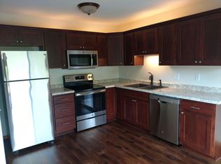 498 Prairie Ln, Hudson, WI 54016