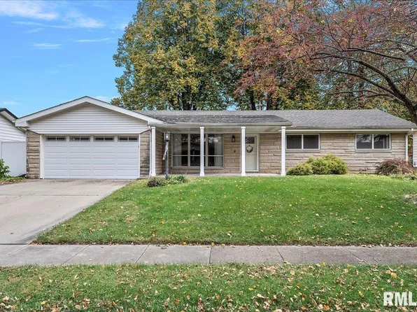 30 Providence Ln, Springfield, IL 62711