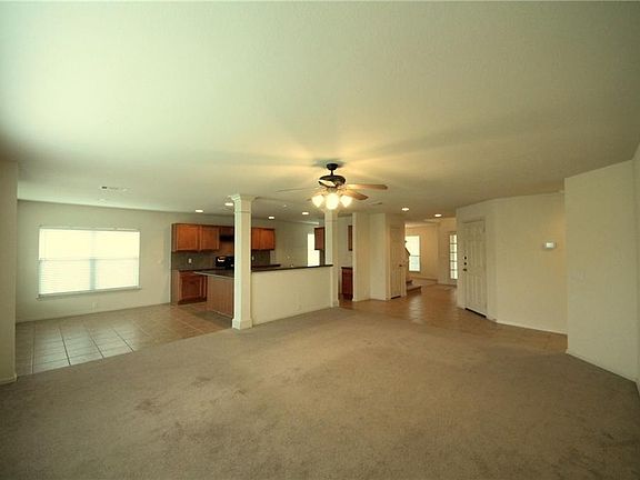 4th image of 135 Hoot Owl Ln