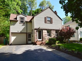 42 Burwell Rd, Rochester, NY 14617