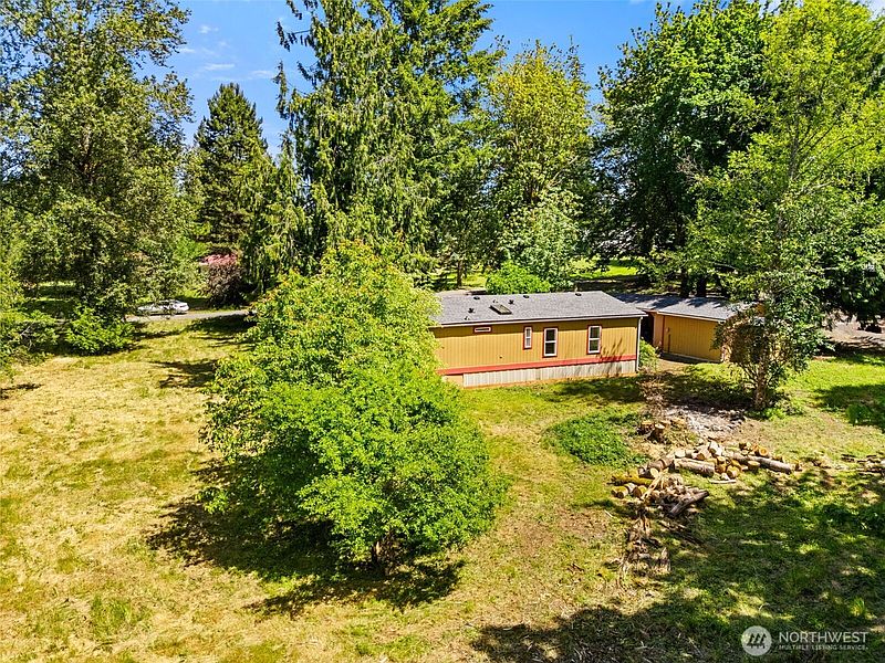 3rd image of 114 Shannon Lane