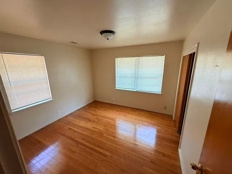 413 Frances Way — Photo 9