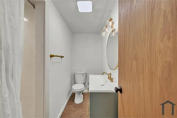 2218 Terrace Dr — Photo 13