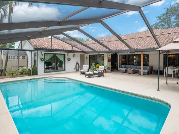 160 Bayberry Circle, Jupiter, FL 33458