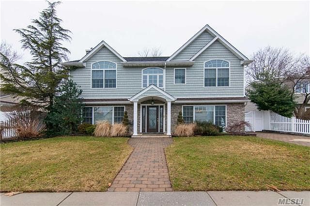 1st image of 64 Water Ln N
