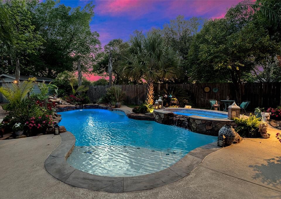 1st image of 7107 W Hearthstone Green Dr
