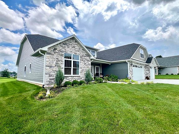 2nd image of 805 Spyglass Hill Dr