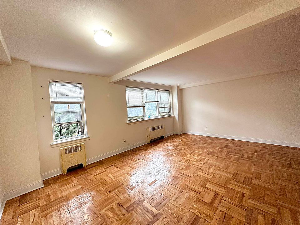 166-05 Highland Ave Jamaica NY | Zillow