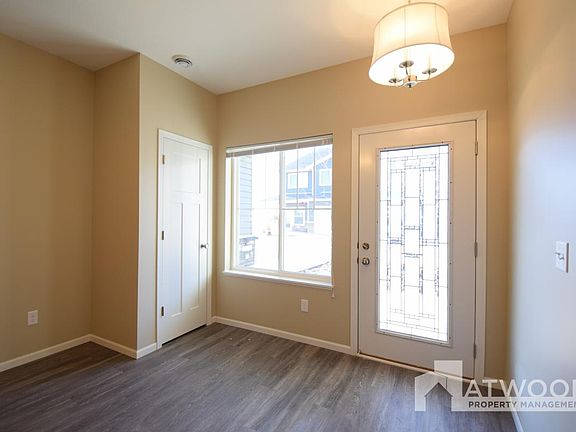 2nd image of 632 Castle Pines Dr