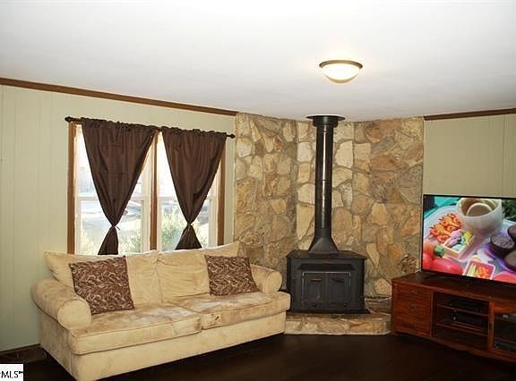 5th image of 207 Bentwood Dr