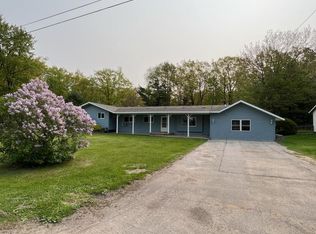 201 Roberts Rd, Houghton Lake, MI 48629
