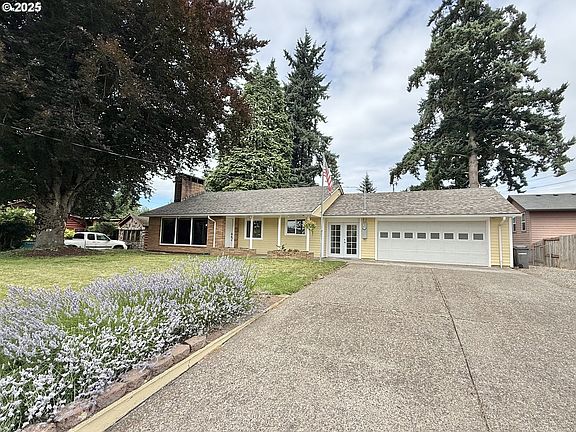 2nd image of 3414 NE 41st St
