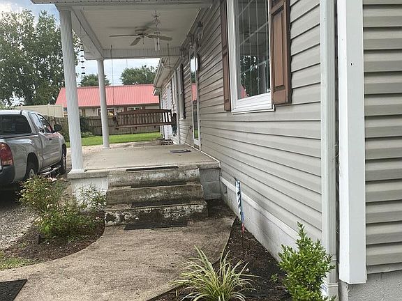 2nd image of 115 Village St