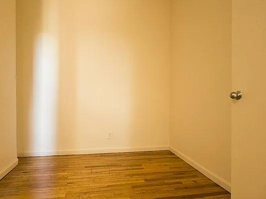 Rented by Crosstown Apartments NYC | media 17