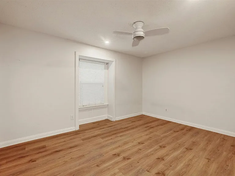 1302 E Saint Johns Ave #A — Photo 18