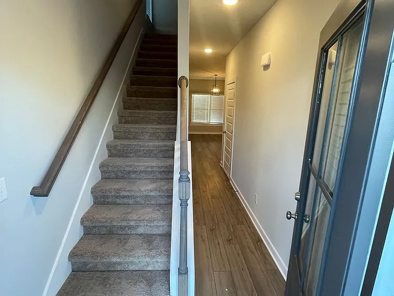 333 Buckhorn Cir — Photo 5