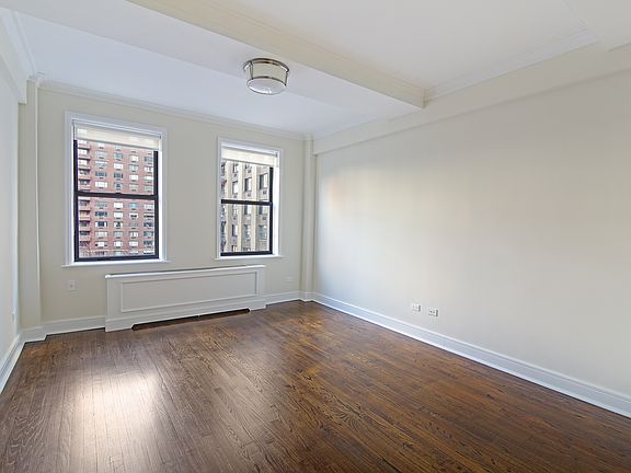 3rd image of 210 W 70th St APT 707