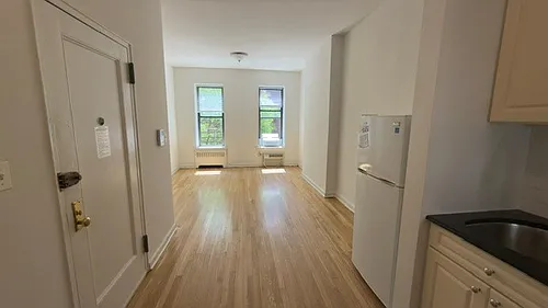 48 E End Ave #4A Photo 1 48 E End Ave #4A Photo 1