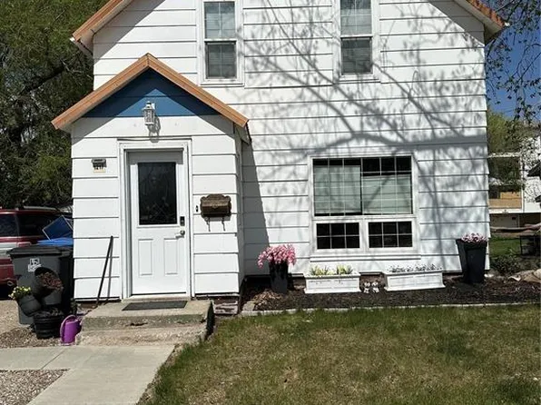 1217 2nd STREET, Estevan, SK S4A 0M1