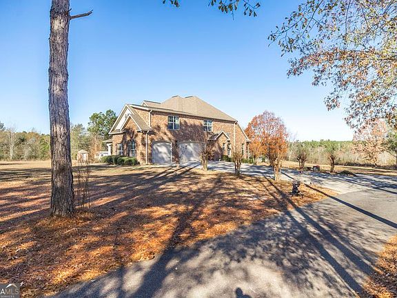 2nd image of 4065 Gordon Rd