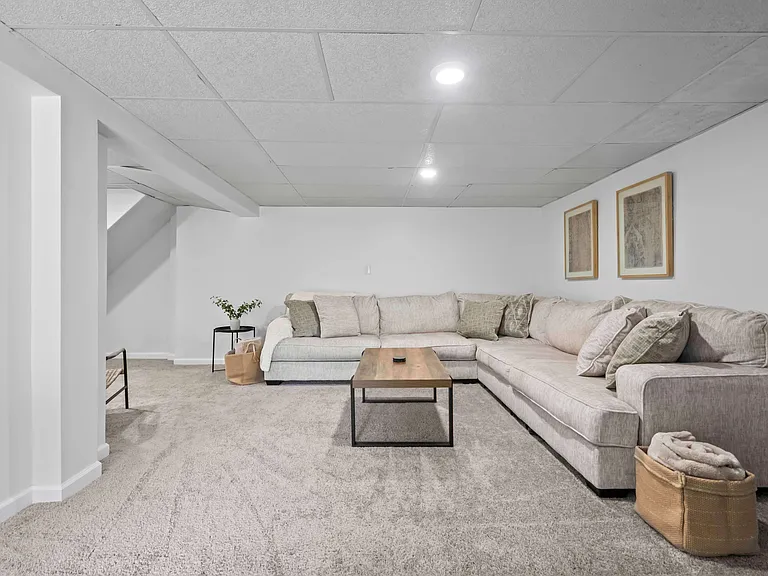10136 Reeds Dr — Photo 14
