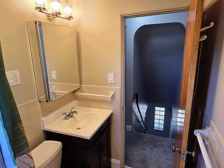 1113 Wareman Ave — Photo 20