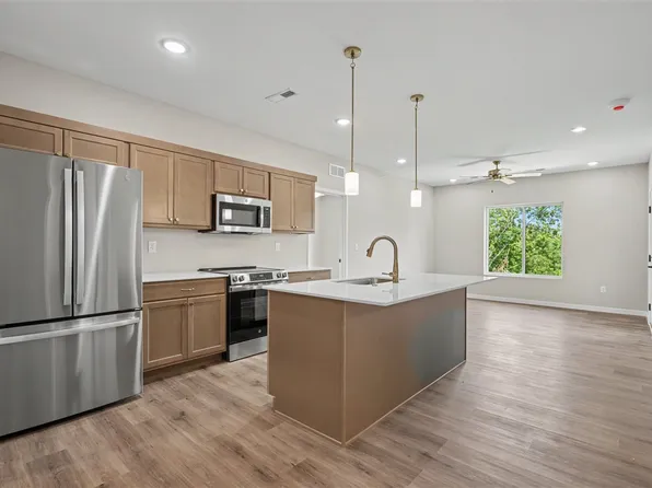 4428 Deer Creek Rd #306, Iowa City, IA 52246