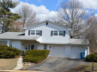 30 Sioux St, Old Bridge, NJ, 08857
