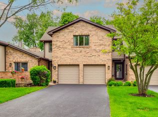 1613 Pebble Beach Dr, Hoffman Estates, IL 60169