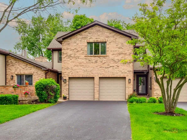 1613 Pebble Beach Dr, Hoffman Estates, IL 60169