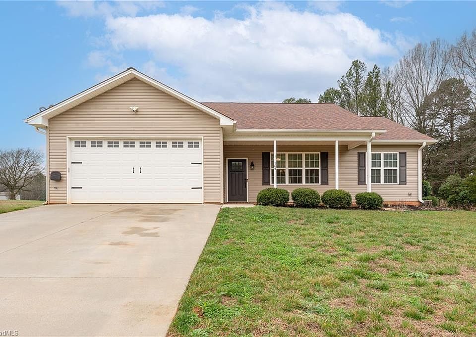 1st image of 164 McCullough Rd