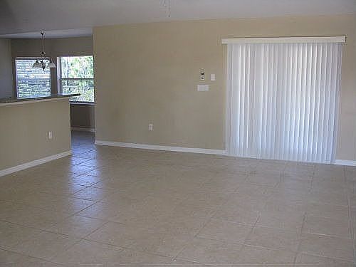 Living Room 16X17