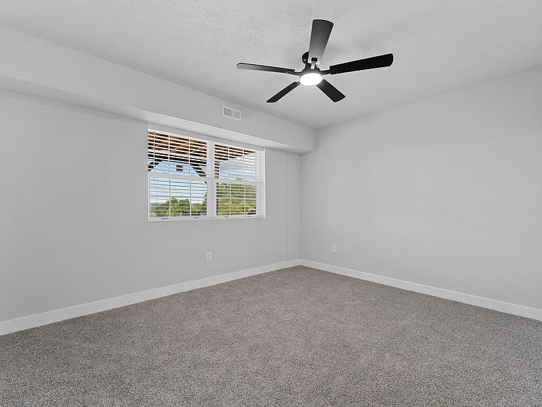 56 Wintergreen Dr — Photo 21