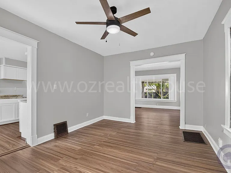 1023 Shadowlawn Dr — Photo 6