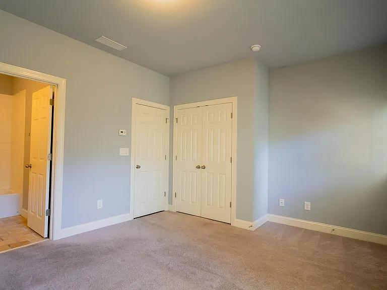 2056 Cobblestone Cir — Photo 15