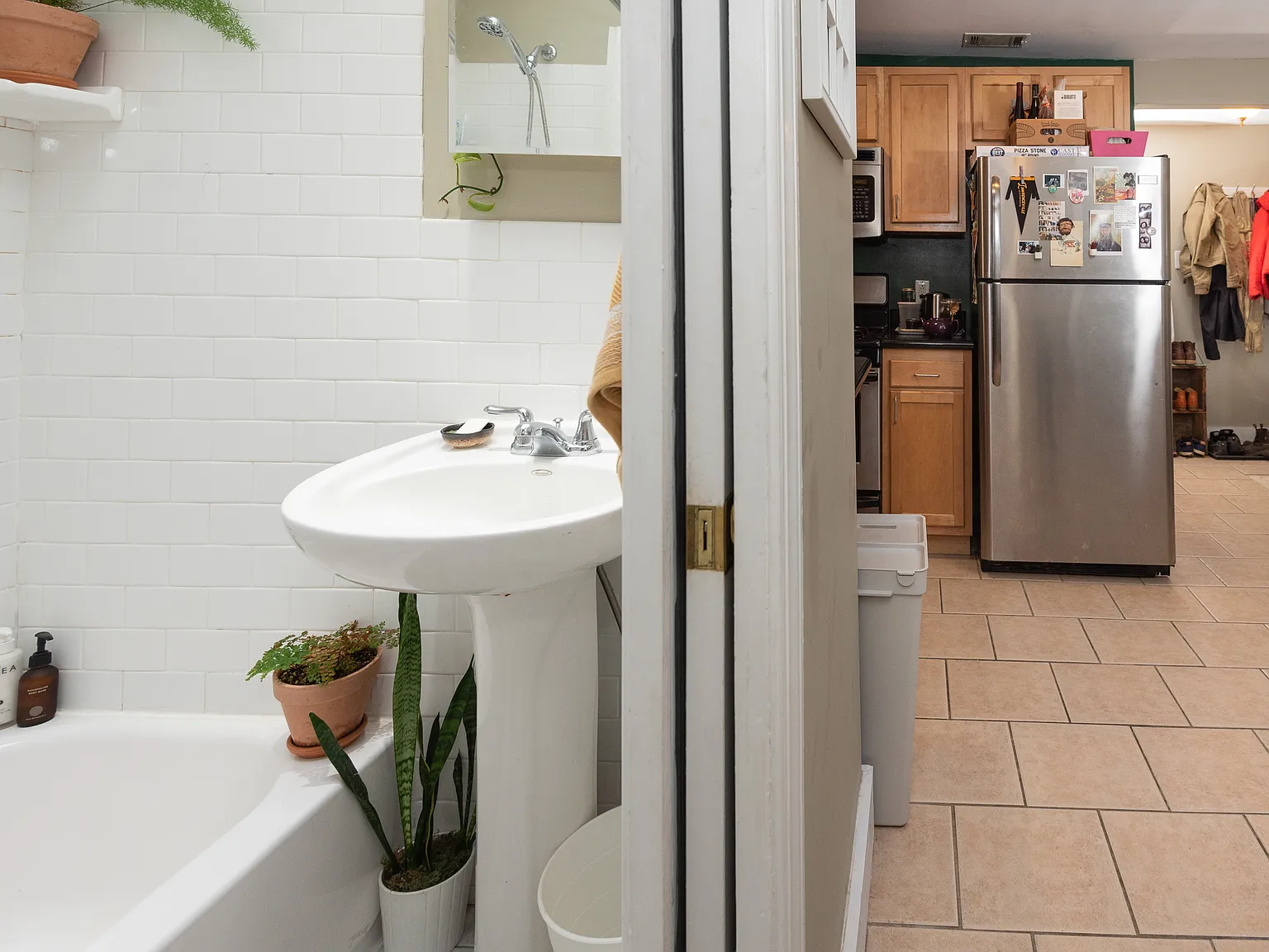 2 bed, 750 sqft, $1,550 — Photo 3