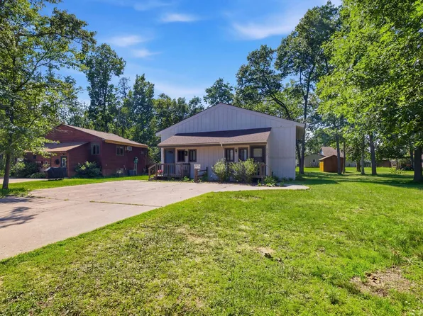 30325 N Pinewood Dr, Breezy Pt, MN 56472