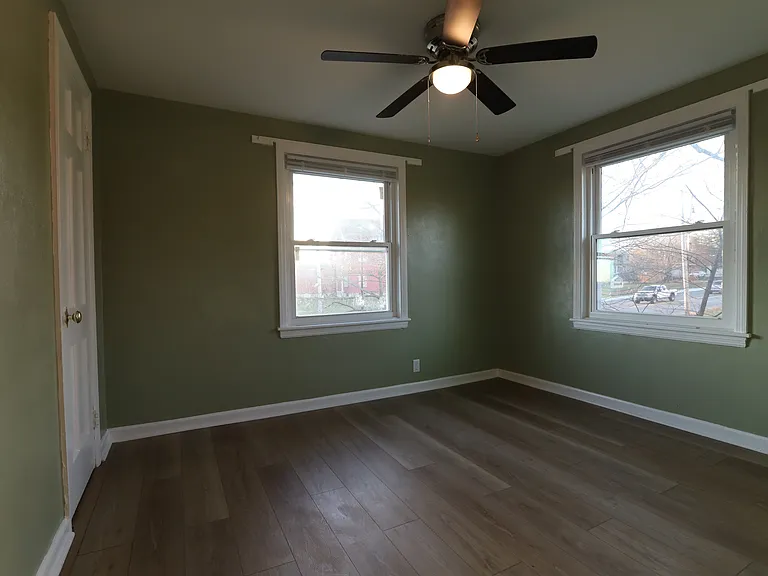 1039 Salem Ave #3 — Photo 13