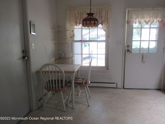 4th image of 512B Portsmouth Drive