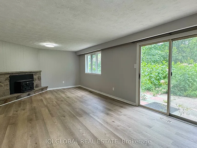 2143 Linby St #2 — Photo 3