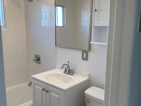 5th image of 3500 Ross Ave SE APT A