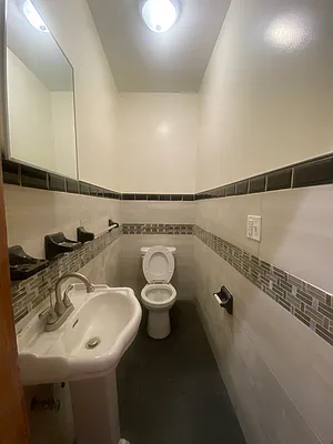 Rented by Batra Group Inc | media 18